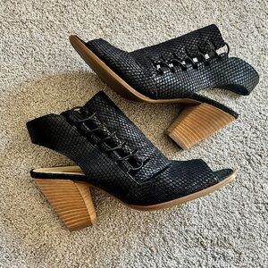 New PAUL GREEN Mindy Size 6.5 UK / 9 US Block Heel Bootie Peep Toe Sandals